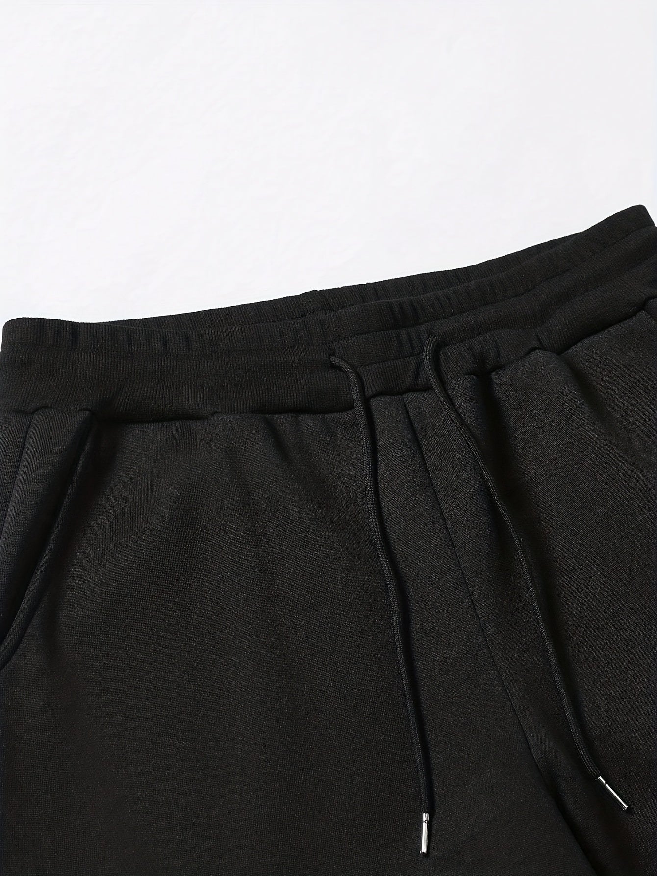 Athletic tracksuit for fitness training